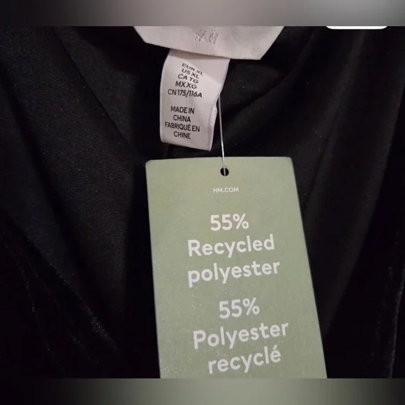 H&M Black Velvet Dress NWT - Picture 2 of 6